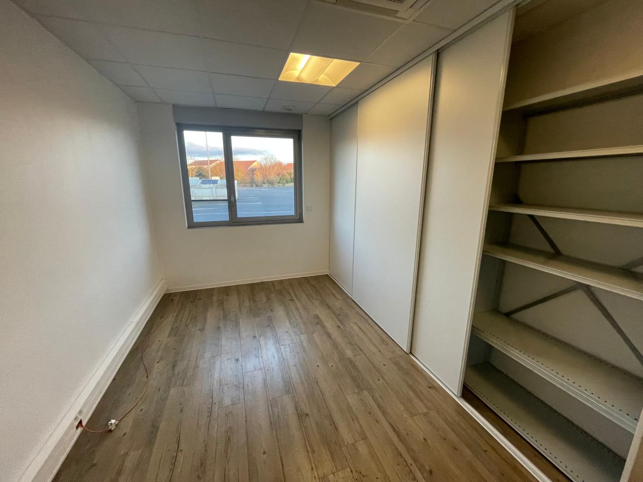 Bureau Ennery 530m² Location bureau Ennery Moselle OLBUR2427304 6